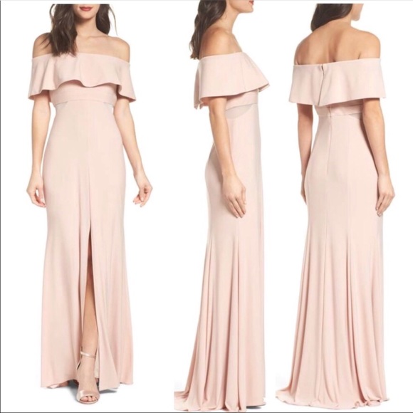 Xscape Dresses & Skirts - NWT- Xscape Blush Jersey Off The Shoulder Gown